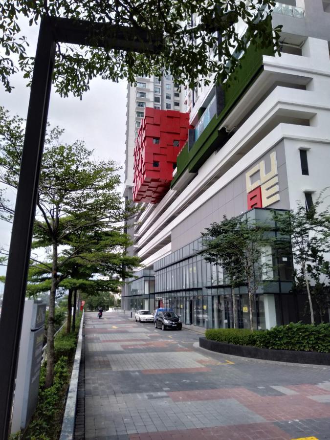 #4 Summer Studio - One South Seri Kembangan Luaran gambar