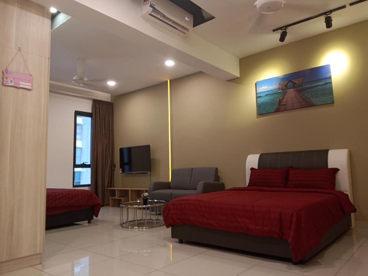 #4 Summer Studio - One South Seri Kembangan Luaran gambar