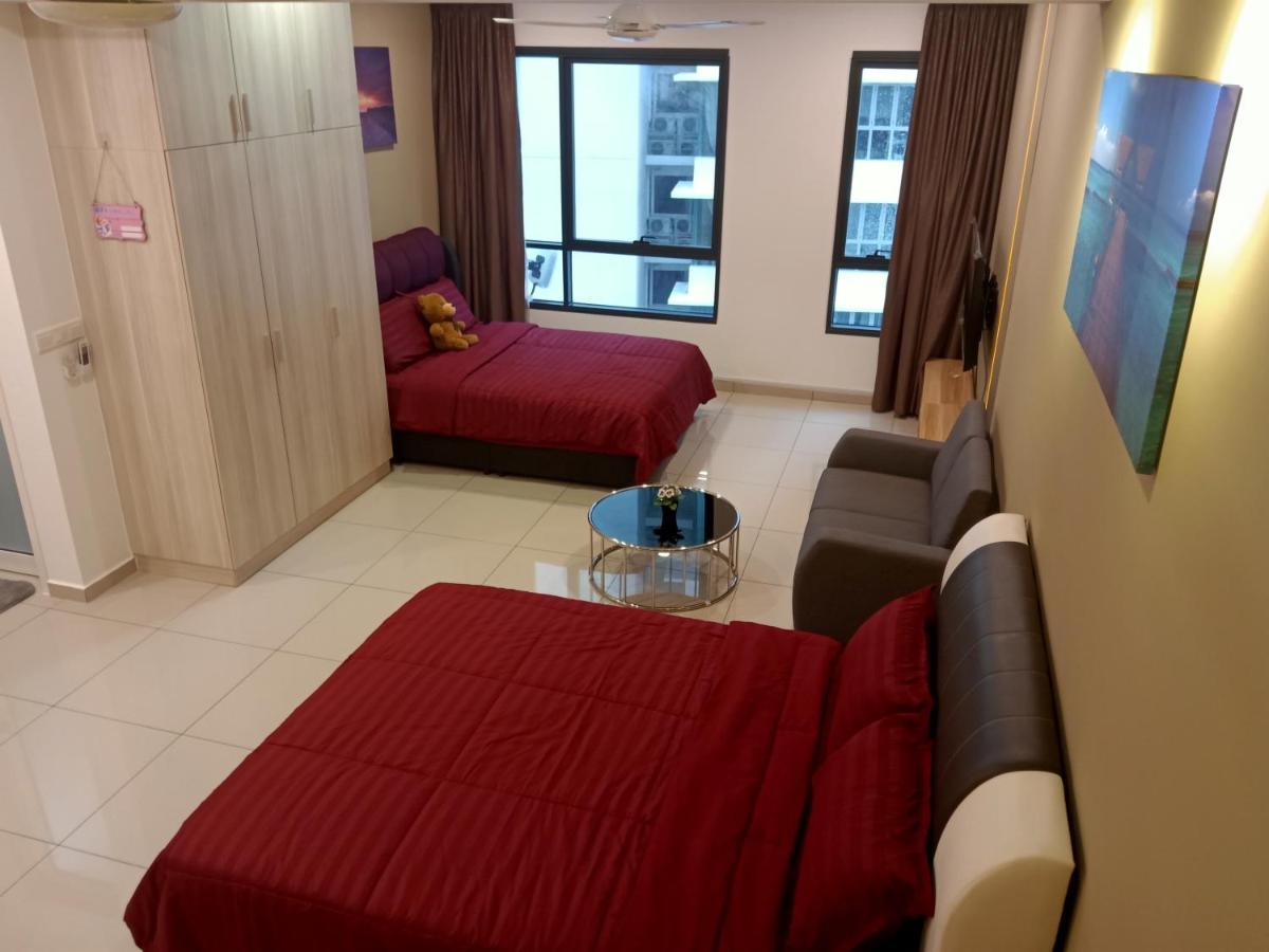 #4 Summer Studio - One South Seri Kembangan Luaran gambar