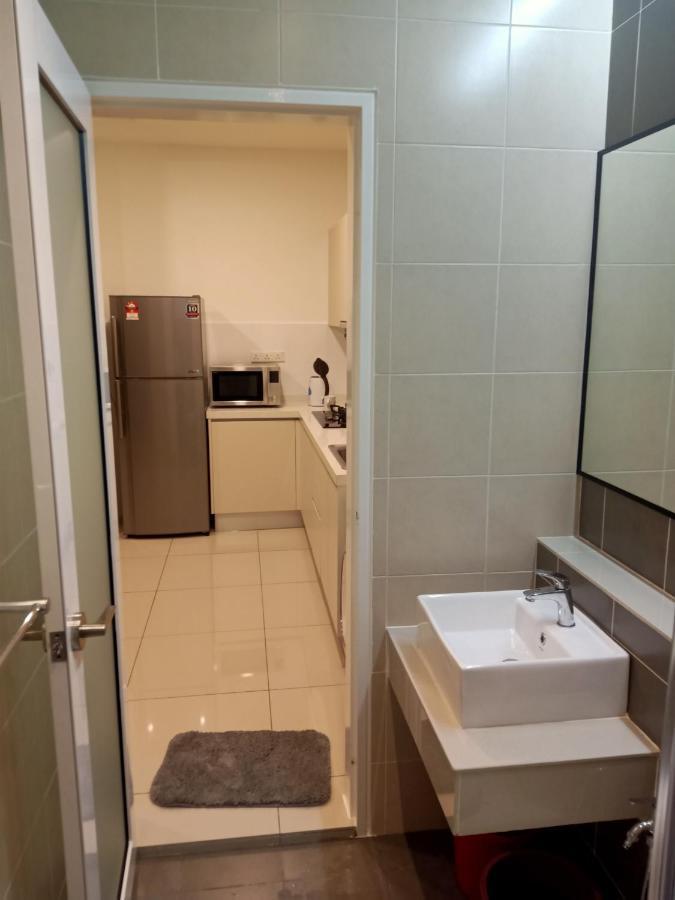 #4 Summer Studio - One South Seri Kembangan Luaran gambar