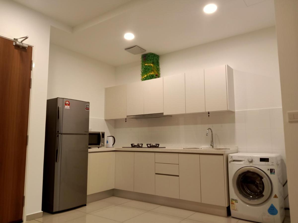 #4 Summer Studio - One South Seri Kembangan Luaran gambar
