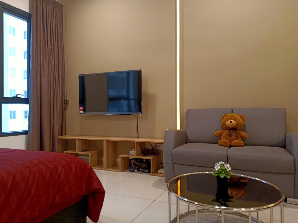 #4 Summer Studio - One South Seri Kembangan Luaran gambar